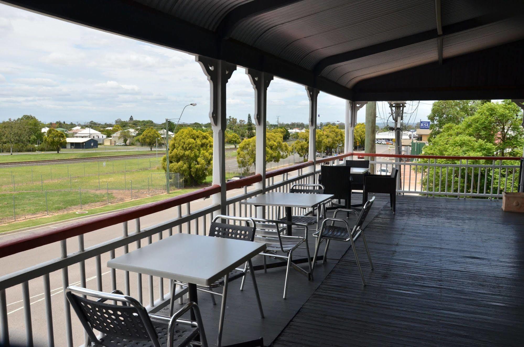 Royal Gatton Hotel Exterior foto